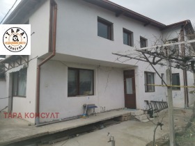 Продажба на етажи от къща в област Велико Търново - изображение 7 