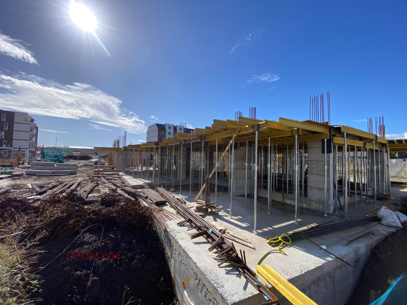 Продава  2-стаен град Перник , Изток , 54 кв.м | 91642128 - изображение [2]