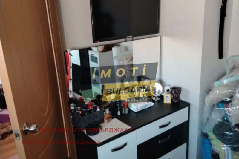 Продава  2-стаен област Кърджали , гр. Момчилград , 95 кв.м | 54387054 - изображение [3]