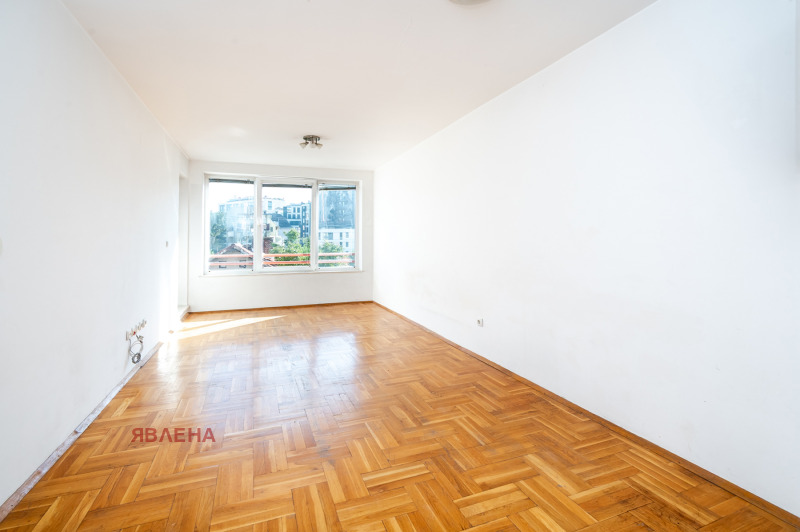 De vânzare  1 dormitor Sofia , Hladilnica , 60 mp | 38956347