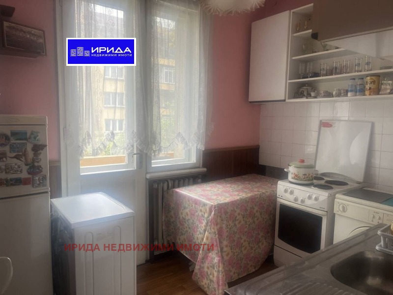 De vânzare  2 dormitoare Sofia , Țentâr , 80 mp | 33443801 - imagine [5]