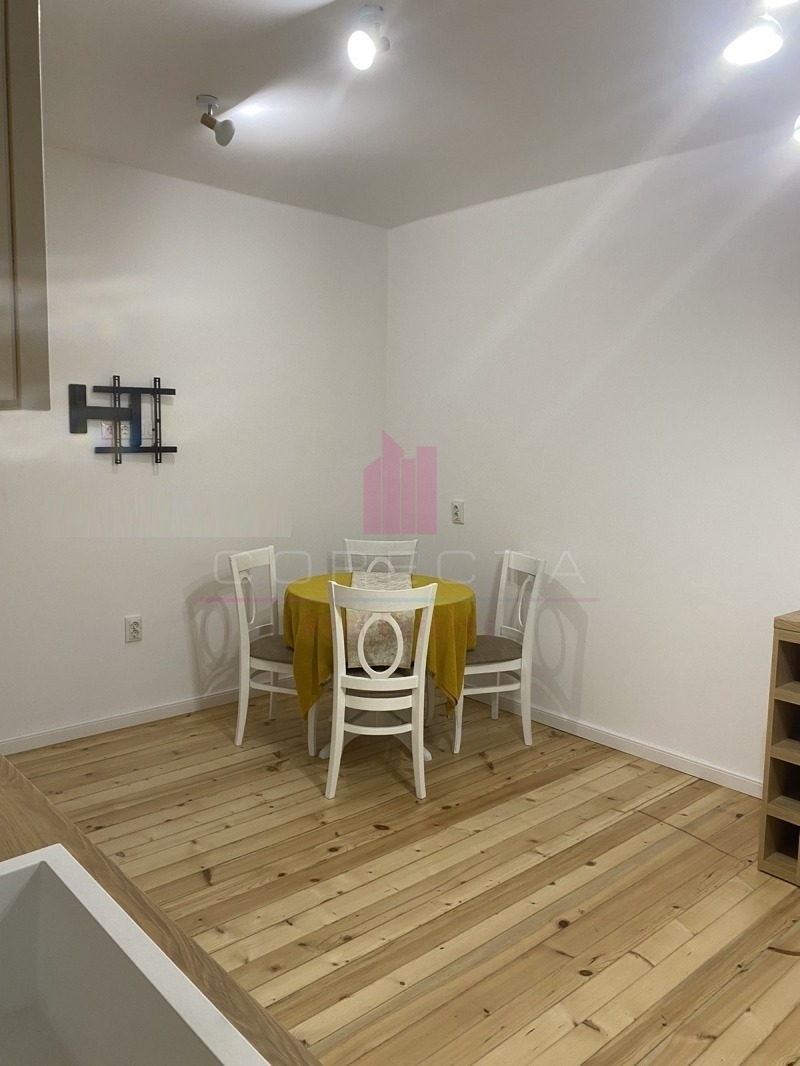 Myytävänä  2 makuuhuonetta Ruse , Tsentar , 70 neliömetriä | 67231400 - kuva [7]