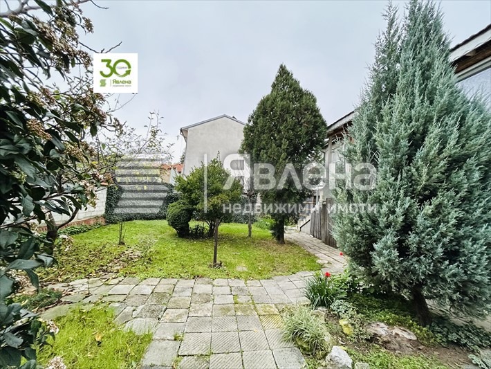 Продава КЪЩА, гр. Варна, Център, снимка 3 - Къщи - 53979914