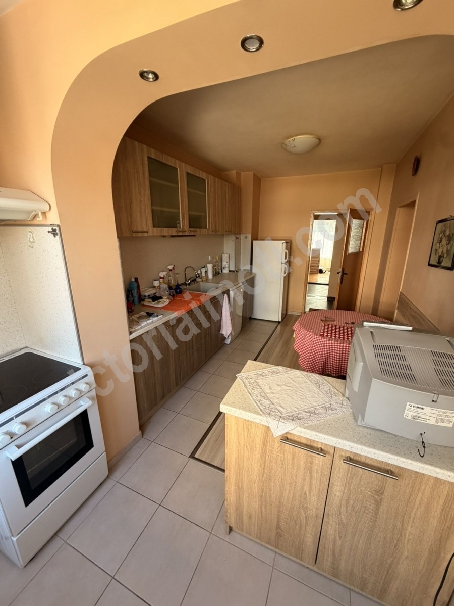 Продава 3-СТАЕН, гр. Велико Търново, Център, снимка 2 - Апартаменти - 56315062