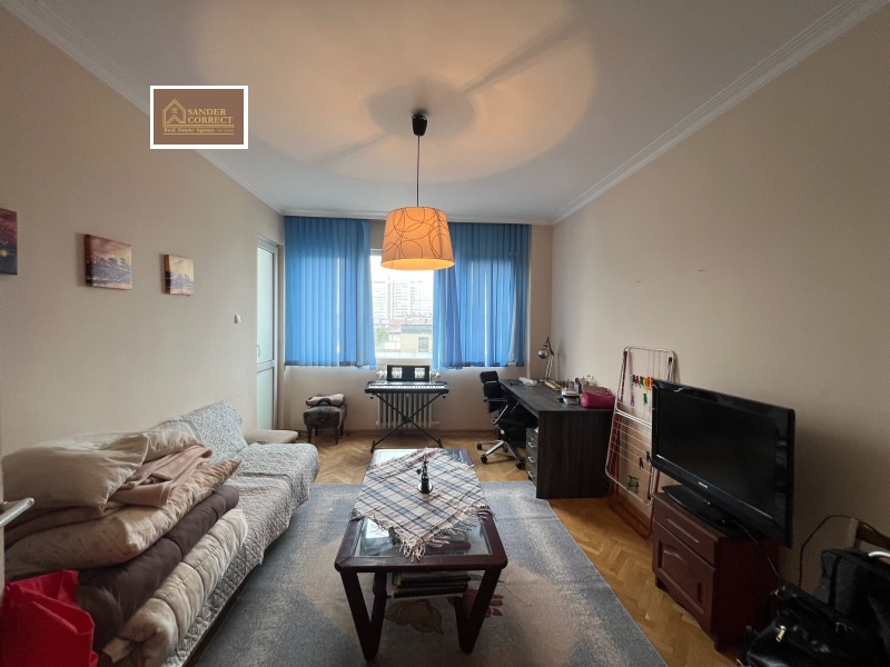 Продава 2-СТАЕН, гр. София, Център, снимка 2 - Апартаменти - 52454134