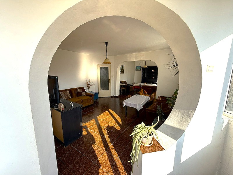 Продава МНОГОСТАЕН, гр. Бургас, Братя Миладинови, снимка 6 - Апартаменти - 53426845