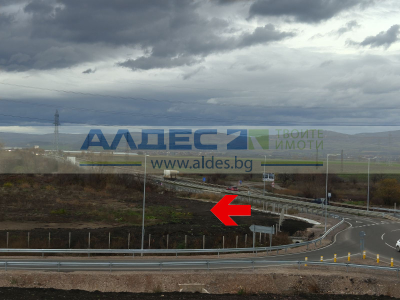 Продава ПАРЦЕЛ, гр. София, с. Волуяк