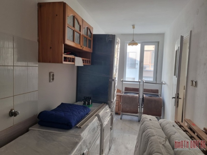 Продава 3-СТАЕН, гр. Бургас, Възраждане, снимка 4 - Aпартаменти - 49527076