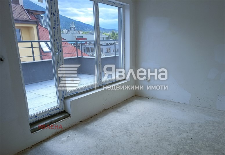 Продаја  3 спаваће собе Софија , Манастирски ливади , 214 м2 | 39809335 - слика [15]