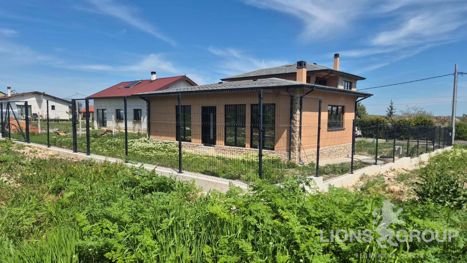 Продава КЪЩА, с. Яребична, област Варна