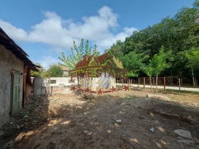 Maison Dontchevo, région de Dobritch 5