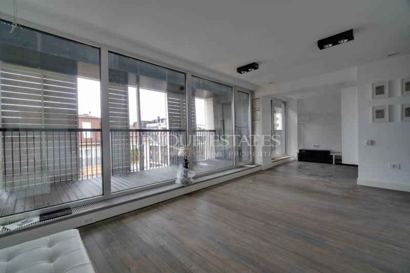 Продава  2-стаен, град София, Изток •  262 400 EUR • ID 54664628 — holmes.bg - [1] 