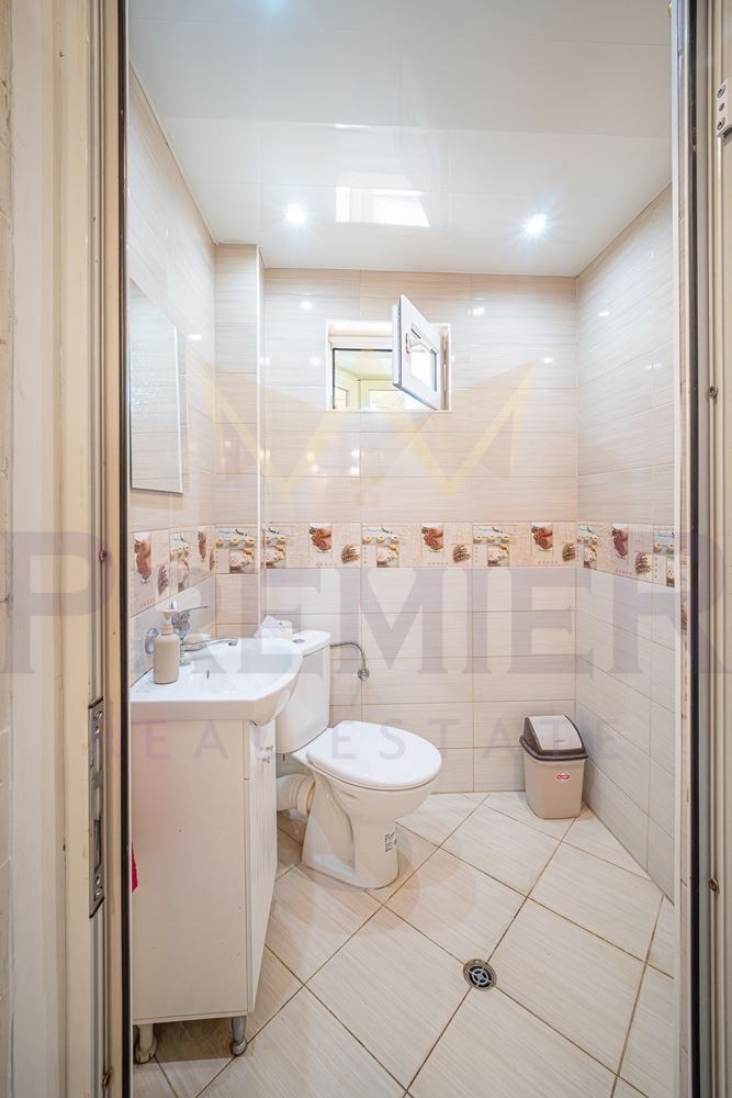 Продава МНОГОСТАЕН, гр. Варна, Център, снимка 16 - Апартаменти - 55186546