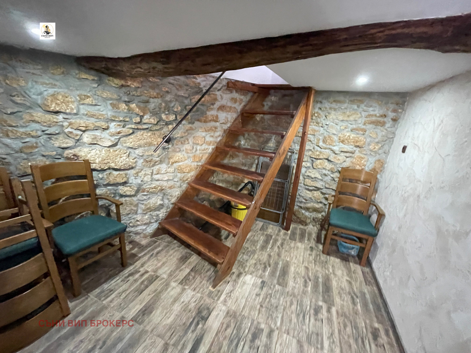 Продава КЪЩА, с. Пелишат, област Плевен, снимка 15 - Къщи - 53833667