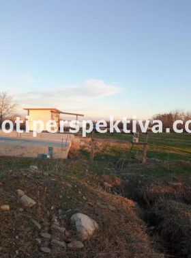 Продажба на имоти в с. Първенец, област Пловдив — страница 9 - изображение 12 