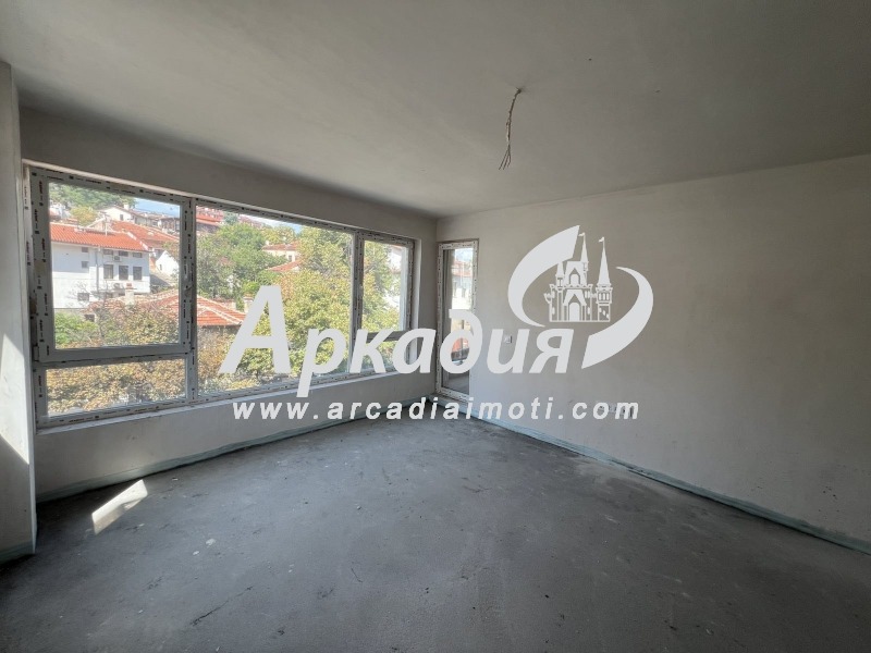 En venta  1 dormitorio Plovdiv , Tsentar , 71 metros cuadrados | 75593074
