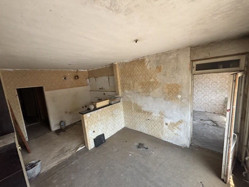 For Sale  3+ bedroom Sofia , Druzhba 2 , 112 sq.m | 98222171 - image [3]