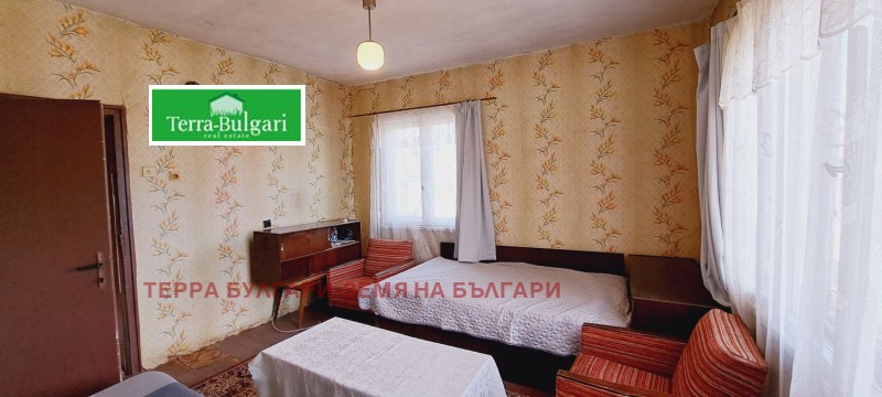 Продава КЪЩА, гр. Перник, Ралица, снимка 2 - Къщи - 49127101