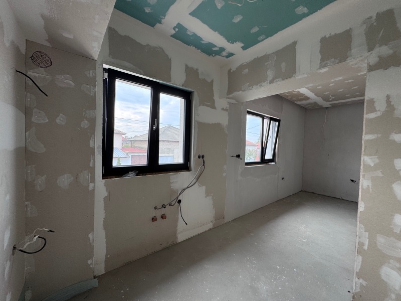 Продава КЪЩА, с. Трилистник, област Пловдив, снимка 9 - Къщи - 52379932