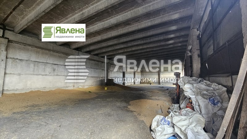 Na sprzedaż  Składowanie region Sofia , Aldomirowci , 743 mkw | 76797210 - obraz [3]
