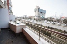 Tetőtér Bakston, Sofia 6