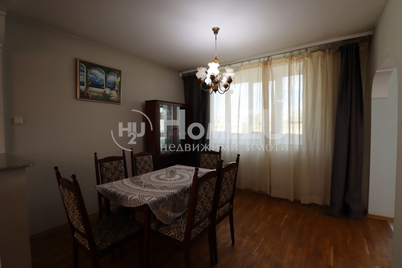 Продава 4-СТАЕН, гр. София, Лагера, снимка 4 - Aпартаменти - 47618011