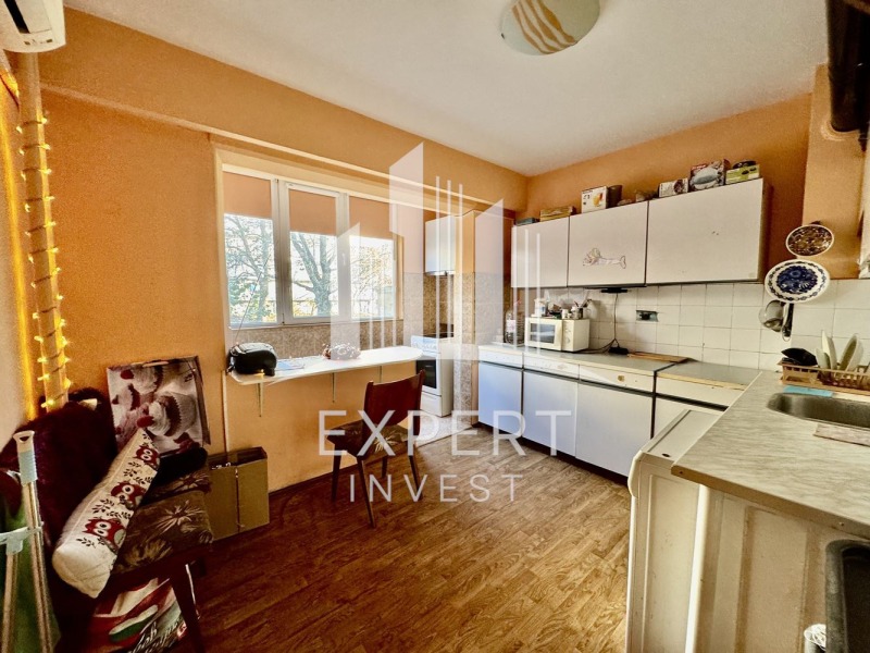 Продава 4-СТАЕН, гр. Варна, Цветен квартал