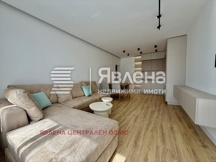 Продава 4-СТАЕН, гр. София, Изток