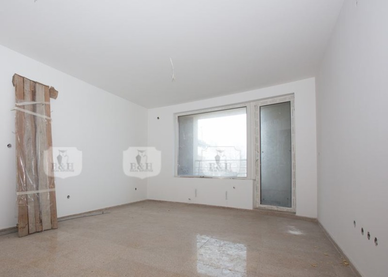 In vendita  Attico Sofia , Bakston , 101 mq | 57914766 - Immagine [8]