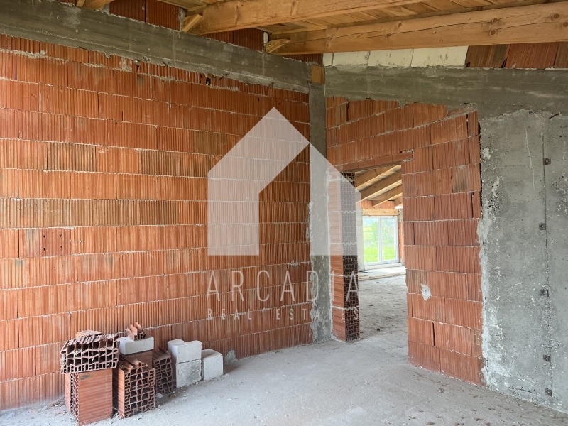 Продава КЪЩА, с. Оризари, област Пловдив, снимка 10 - Къщи - 40079905