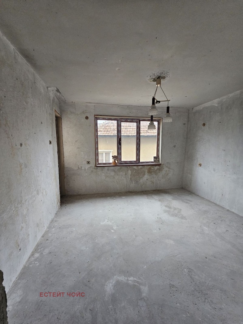 Продава КЪЩА, гр. Берковица, област Монтана, снимка 13 - Къщи - 52208136