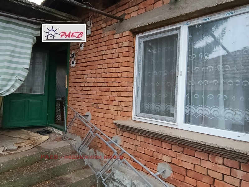Продава КЪЩА, с. Борисово, област Русе, снимка 2 - Къщи - 52350366