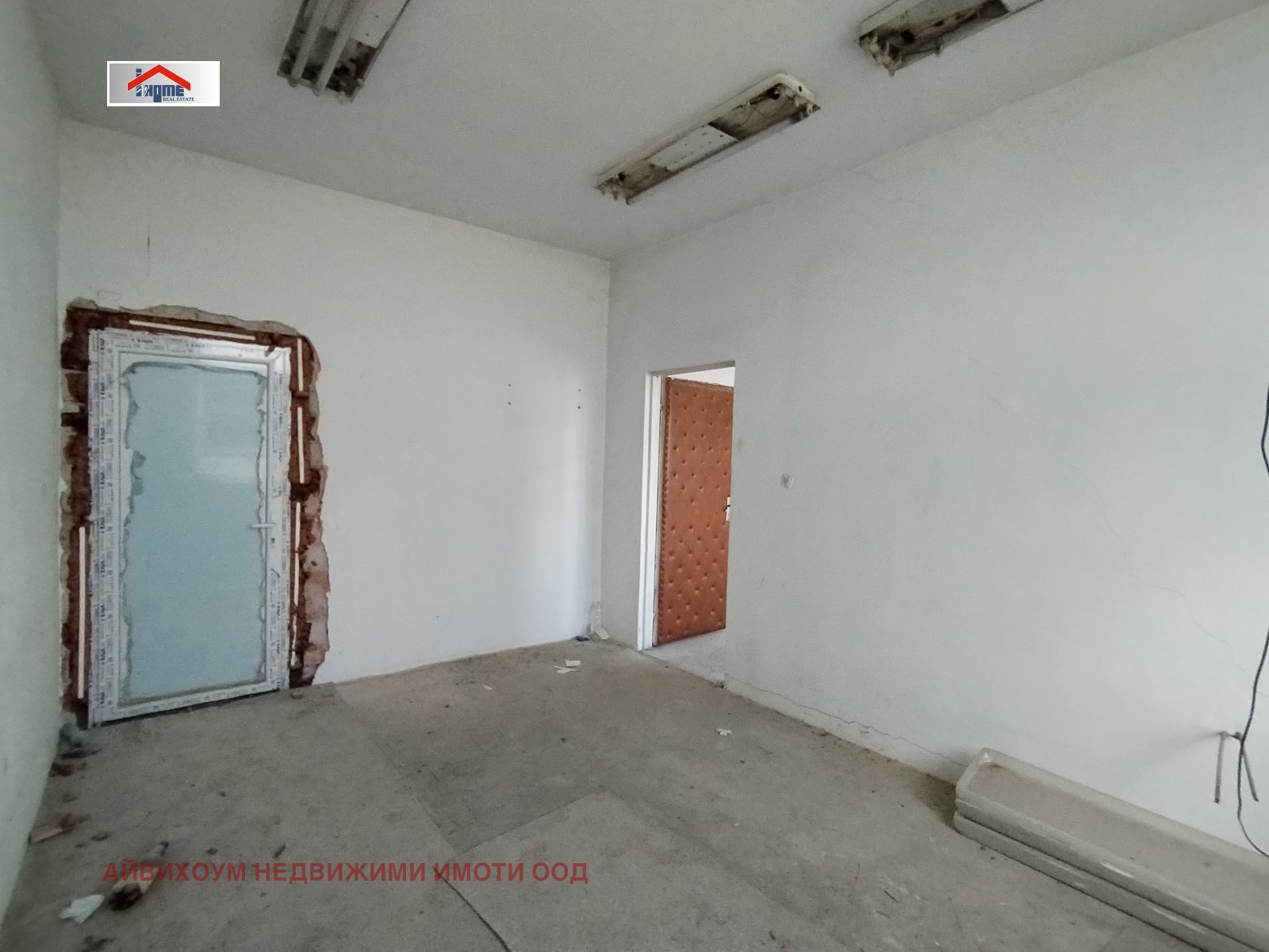 Продава ОФИС, гр. Плевен, Идеален център, снимка 3 - Офиси - 53710539