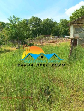 Продава парцел град Варна м-т Боровец - юг - [1] 