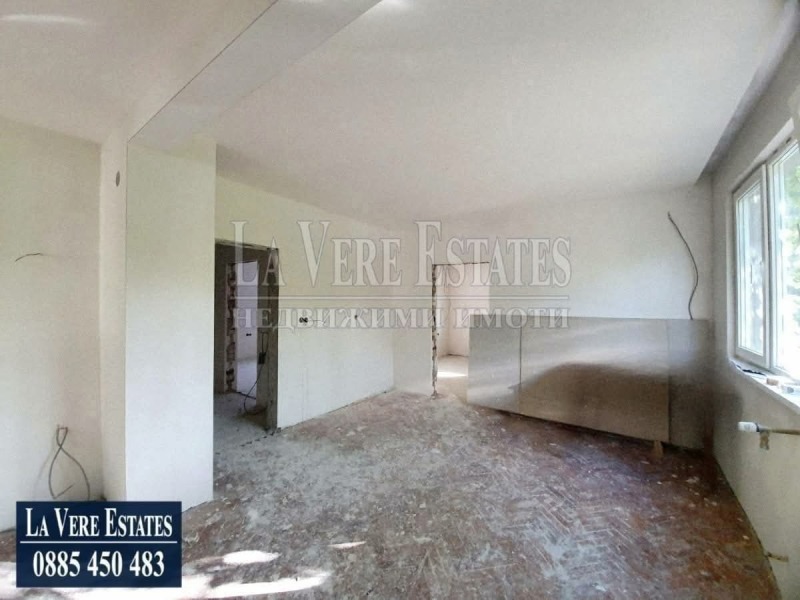 Продава  4-стаен град Русе , Възраждане , 100 кв.м | 75764042 - изображение [12]
