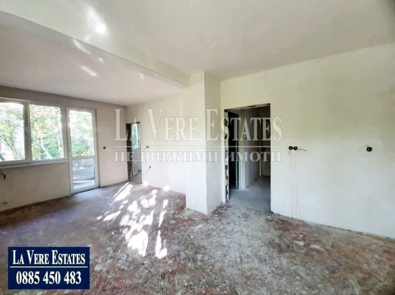 Продава  4-стаен град Русе , Възраждане , 100 кв.м | 75764042 - изображение [4]