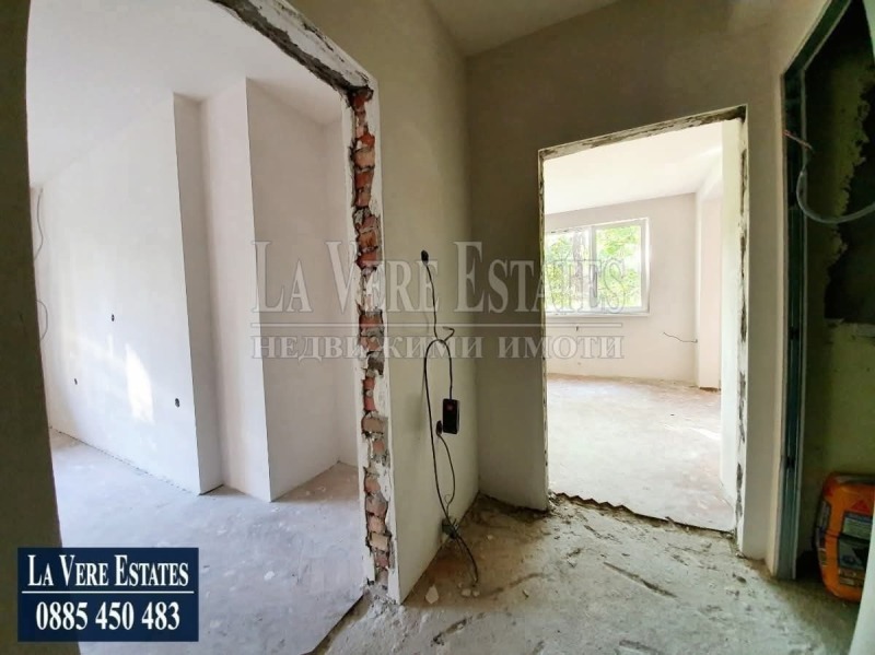 Продава  4-стаен град Русе , Възраждане , 100 кв.м | 75764042 - изображение [13]
