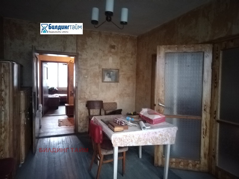 Продава 4-СТАЕН, гр. Шумен, Военно училище, снимка 7 - Апартаменти - 52363896