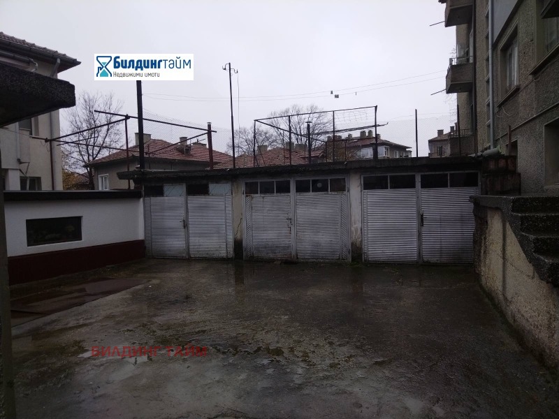 Продава 4-СТАЕН, гр. Шумен, Военно училище, снимка 9 - Апартаменти - 52363896