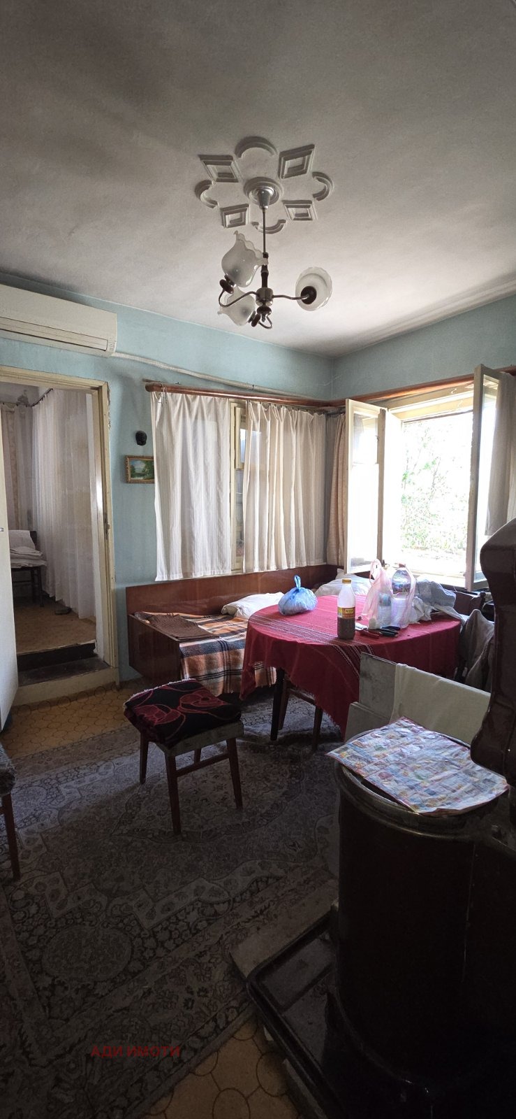 Продава КЪЩА, гр. Карлово, област Пловдив, снимка 4 - Къщи - 56315431