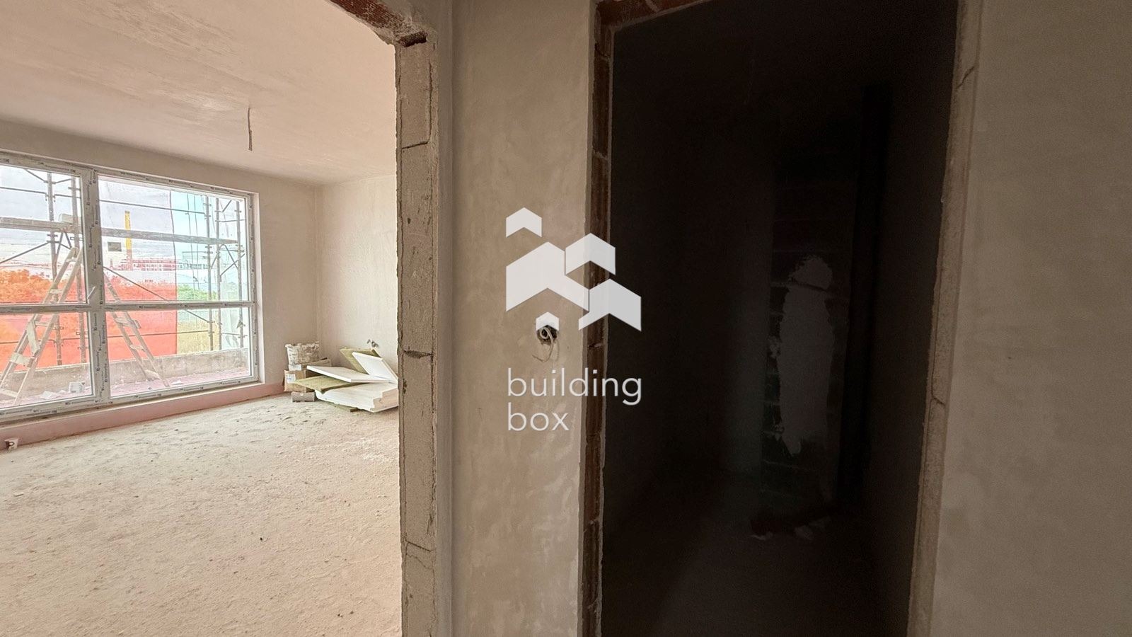 Продава 4-СТАЕН, гр. Пловдив, Остромила, снимка 3 - Апартаменти - 54066108