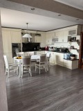Продава  4-стаен град Варна , Зимно кино Тракия , 180 кв.м | 52450577