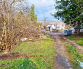 Продажба на имоти в с. Пушево, област Велико Търново - изображение 17 