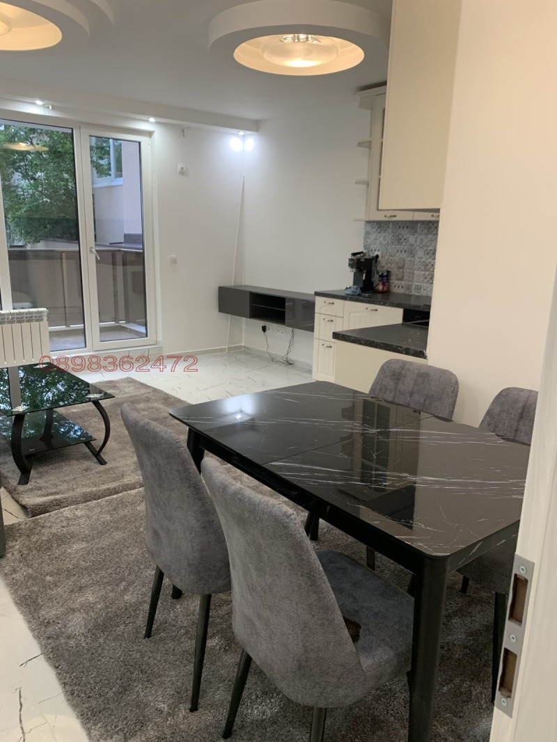 De vânzare  1 dormitor Sofia , Țentâr , 72 mp | 66409283 - imagine [8]