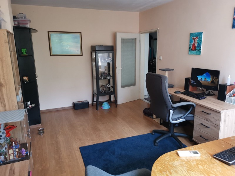 Te koop  1 slaapkamer Sofia , Zona B-18 , 65 m² | 73762071