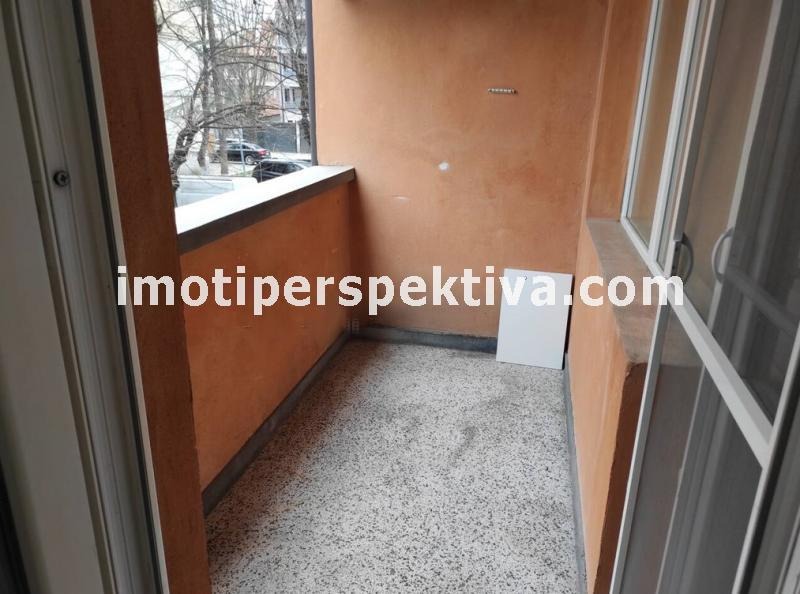 Продава 2-СТАЕН, гр. Пловдив, Кючук Париж, снимка 5 - Aпартаменти - 48662615