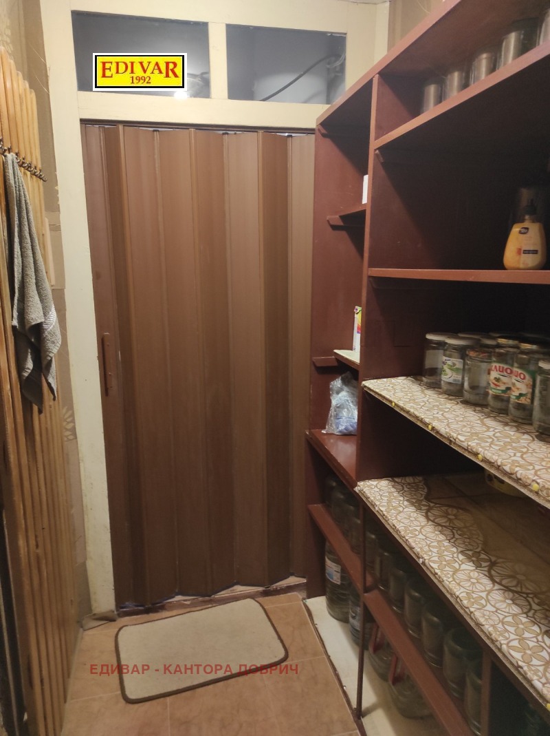 Продава КЪЩА, гр. Генерал Тошево, област Добрич, снимка 12 - Къщи - 52813046