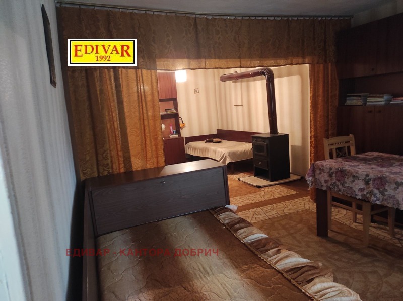 Продава КЪЩА, гр. Генерал Тошево, област Добрич, снимка 13 - Къщи - 52813046