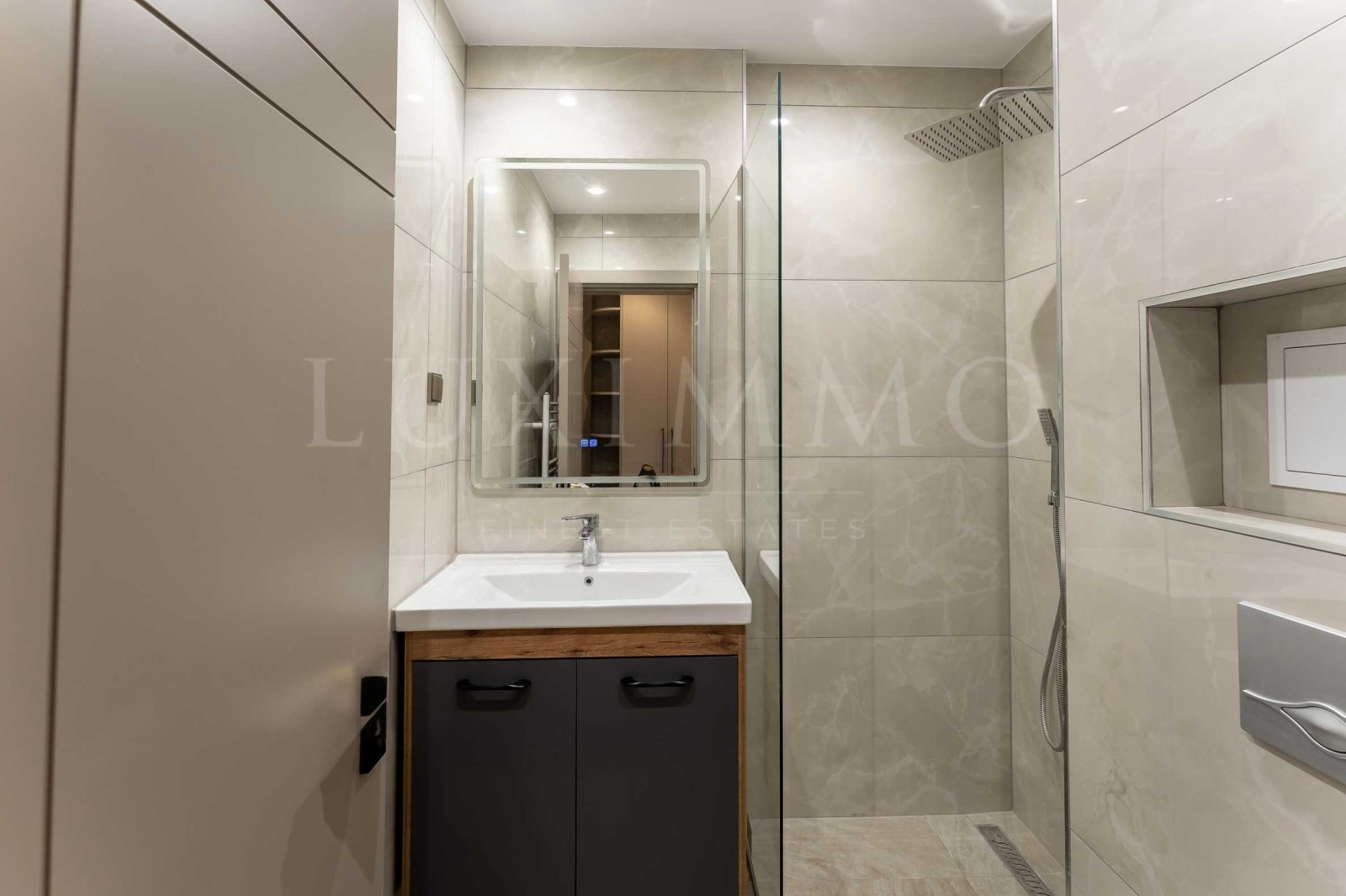 Продава 3-СТАЕН, гр. София, Кръстова вада, снимка 15 - Апартаменти - 55530820