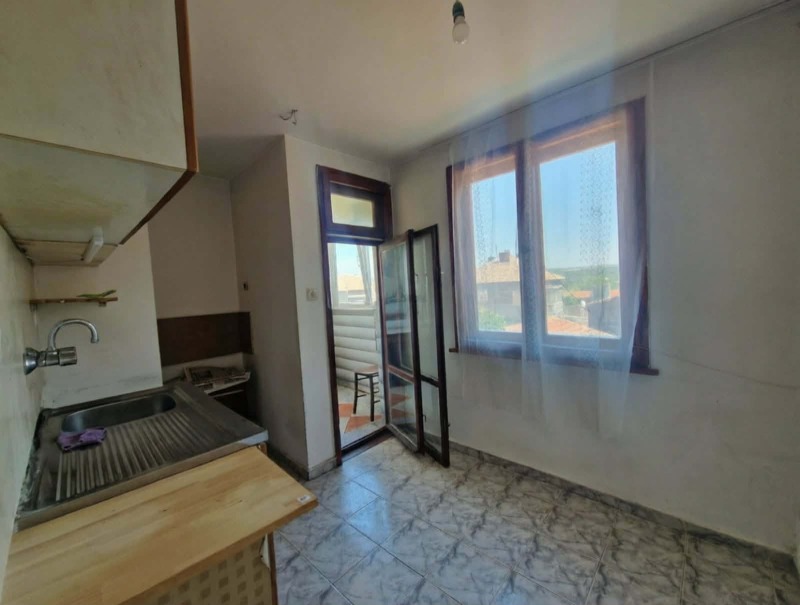 Продава 2-СТАЕН в град Плевен, Сторгозия - 46 кв.м / 75 800 € » 148 251.91 лв., ШАНС